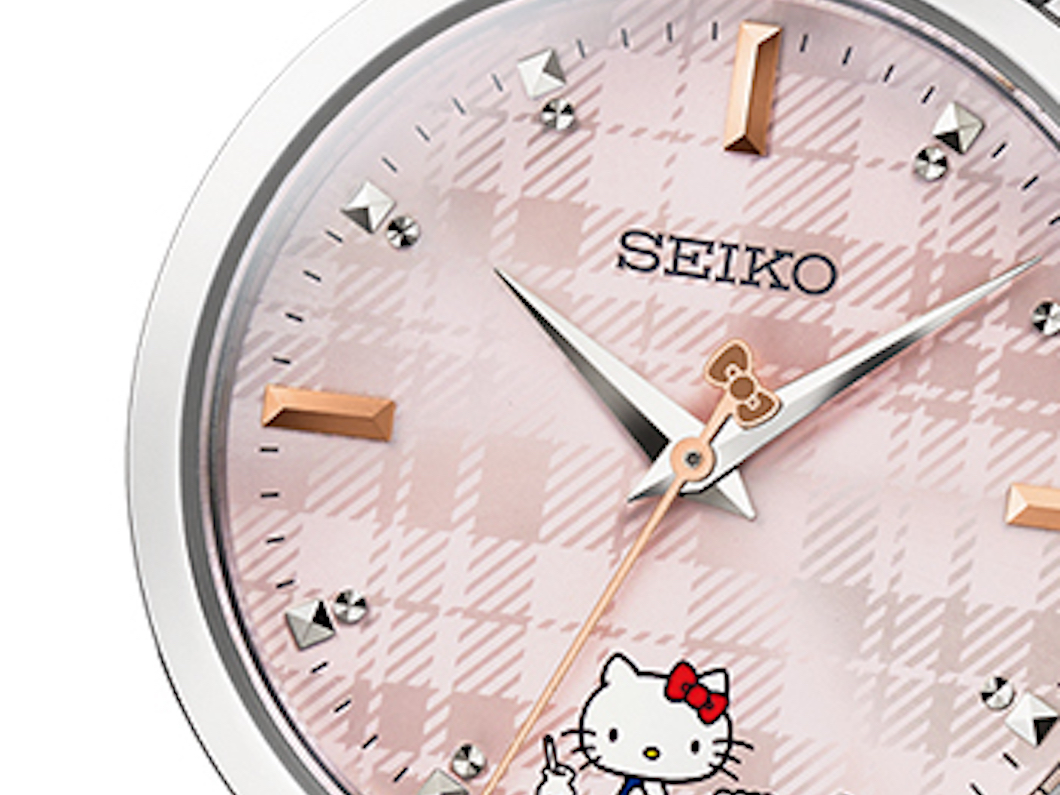 ハローキティ誕生50周年記念モデル】ロンドンを象徴するタータン