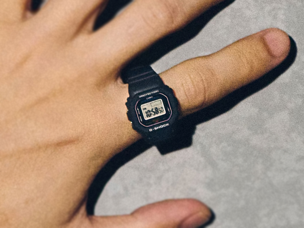 カシオ“G-SHOCK” 新作【指に着けるリングウオッチ】20気圧防水で電池