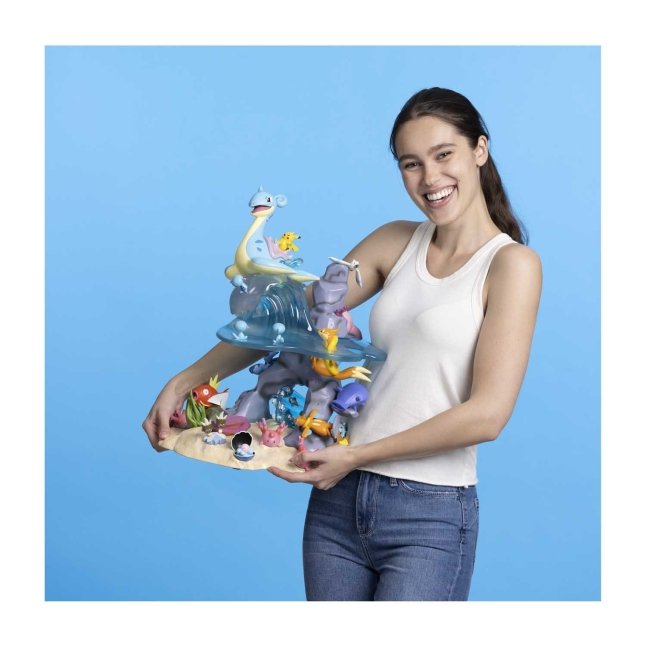 Ocean of Friendship Figure | Pokémon Center Official Site