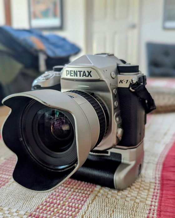 SMC Pentax-FA* 24mm F2 AL [IF] Reviews - FA Prime Lenses - Pentax