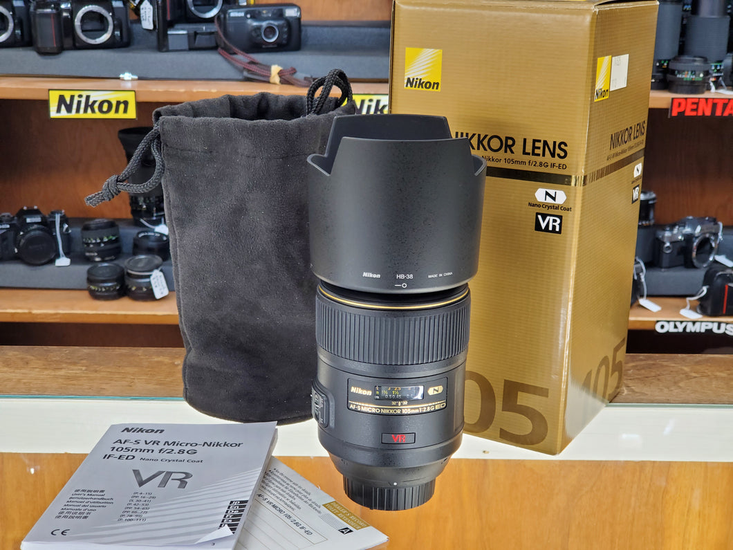 Nikon 105mm f/2.8G IF-ED AF-S VR Micro Lens - Full Frame Macro