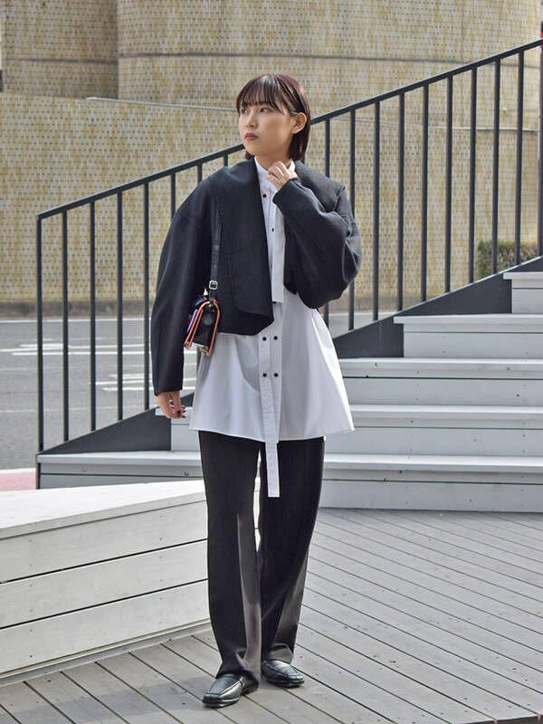 上質なコートをENFOLD(エンフォルド)で見つけて。精鋭スタッフの