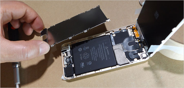 過放電したiPod Touch 第6世代（A1641 A1574）のバッテリー交換