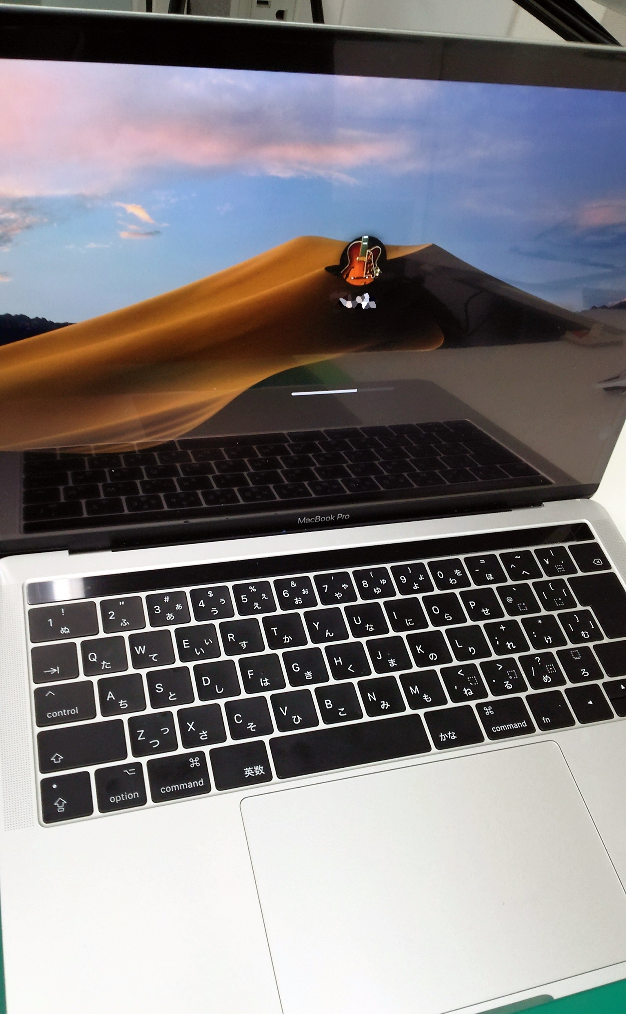 Mac Book Pro 13-inch 2017 A1706 液晶に縦線 | 【PC Fixs】パソコン