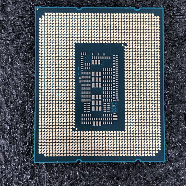 Intel 〔中古〕インテル® Core™ i5-12400F プロセッサー BOX（中古保証