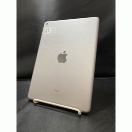 APPLE 〔中古〕iPad (第6世代) 32GB シルバー MR6P2J/A au SIMロック