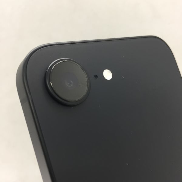 APPLE 〔中古〕iPhone16e 256GB ブラック MD1T4J/A SIMフリー版（中古