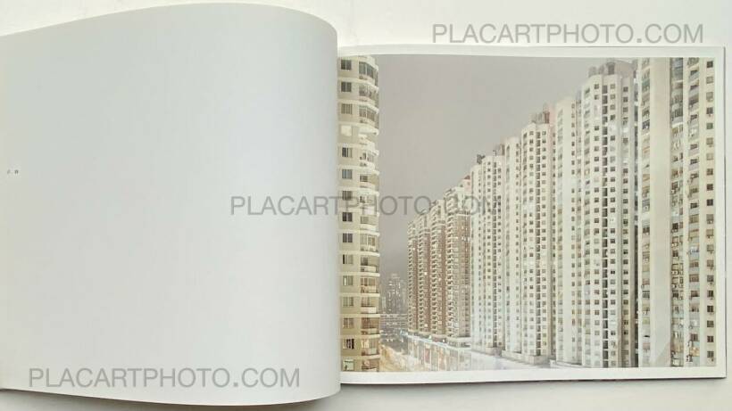 Peter Bialobrzeski: neon tigers , Hatje Cantz, 2004 | Bookshop Le