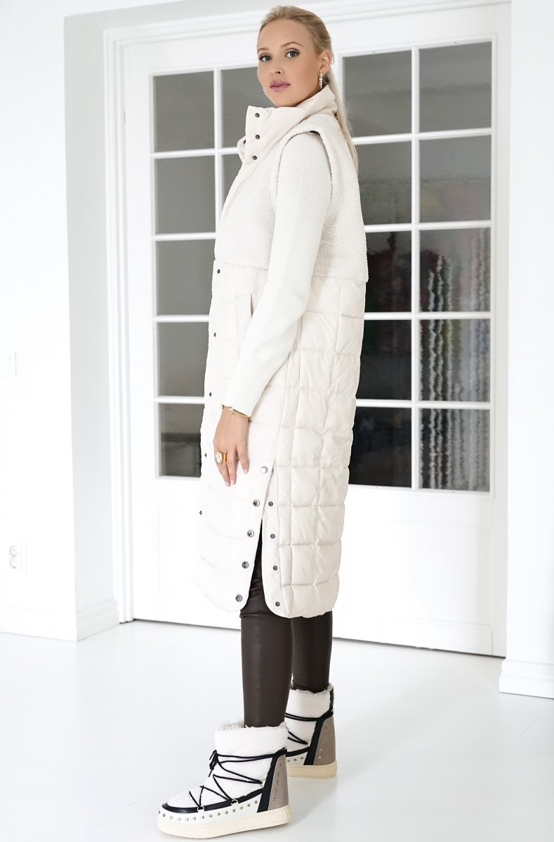 Colors of California - Snow boot in Curly Faux Fur -