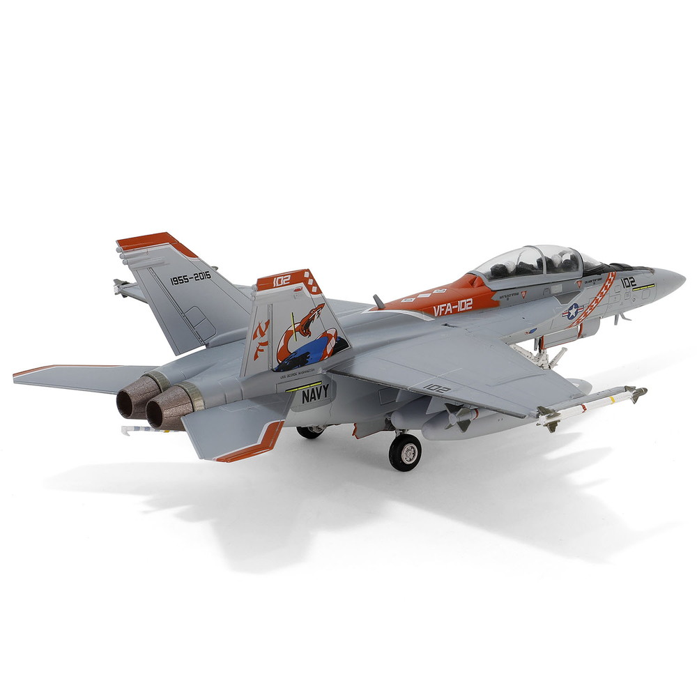 完成品 :: 飛行機 :: F/A-18F アメリカ海軍スーパーホーネット VFA-102