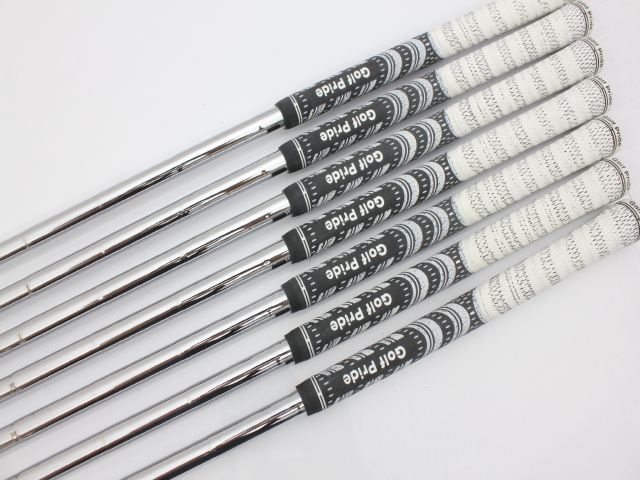 J40 CAVITY BACK ブリヂストン(BRIDGESTONE) アイアンセット(IRON