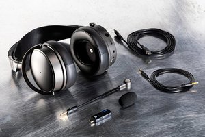 Audeze、平面磁界ワイヤレスゲーミングヘッドセット「Maxwell」。最新