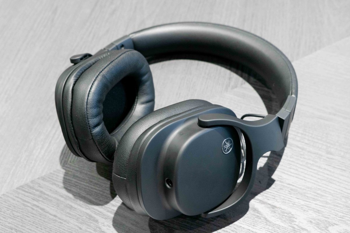 ヤマハ、長時間装着でも快適な映像コンテンツ向けBluetoothヘッドホン