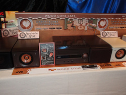 JVC、フルデジタルアンプ採用のエントリー“ウッドコーンオーディオ