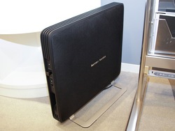 harman/kardon、超薄型サウンドバー「SABRE SB35」 － サブウーファー