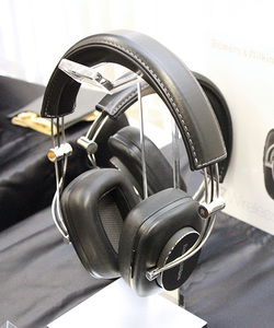 B&W、最上位ヘッドホンのBluetooth対応モデル「P7 Wireless」／「P3