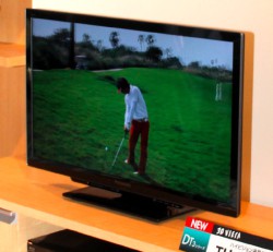 パナソニック、同社初の3D液晶テレビ“VIERA