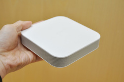 ソニーの“グラスサウンドスピーカー”と“超短焦点小型プロジェクター”で