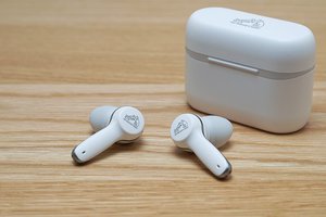 アプリが便利、装着感良好、デザインも良し！ ビクター“完全ワイヤレス