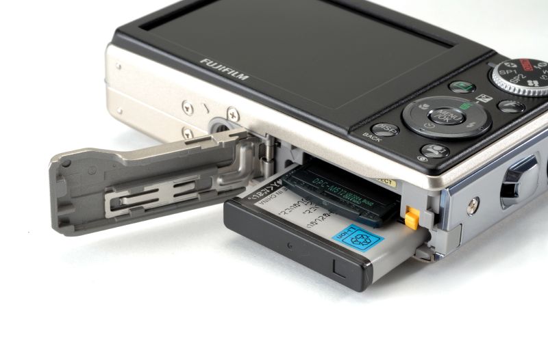 プロカメラマンが「FinePix F50fd」を選んだ理由