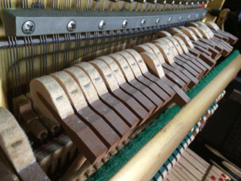 ピアノ調律・修理｜渡辺ピアノ調律事務所 東京｜ » カワイUS-5Xの修理