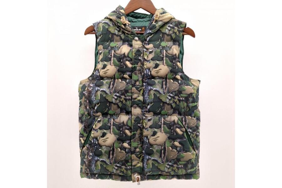 A BATHING APE ダウンベスト グリーン カモフラージュ柄 SIZE M メンズ