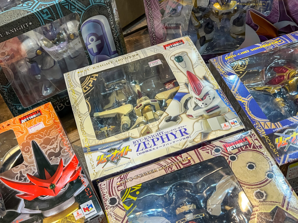 千葉県松戸市へ、1000点を超えるガンプラやフィギュアの出張買取に伺い