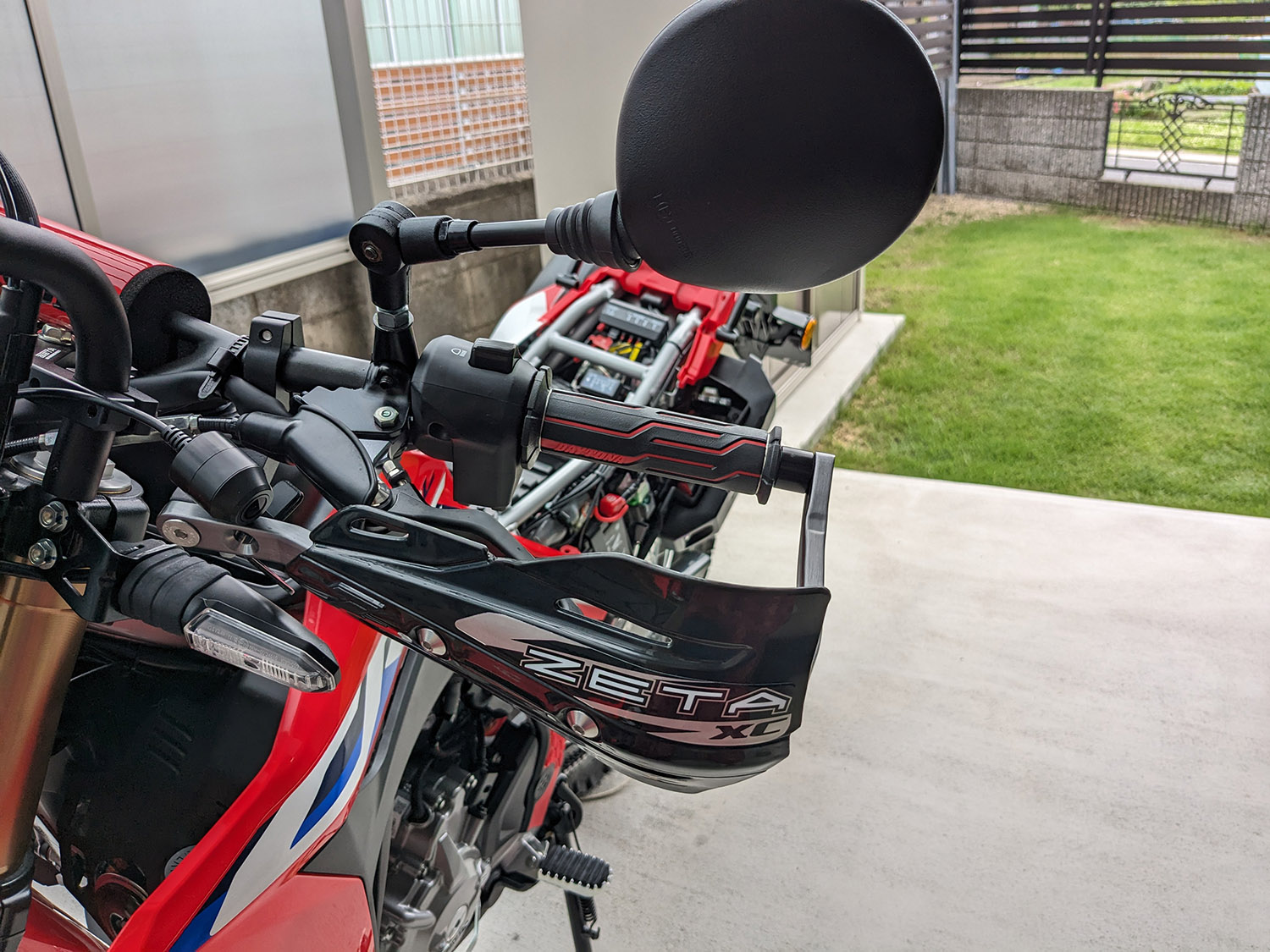 CRF250L MD47 ZETA アドベンチャーアーマーハンドガード 取付 - PUSH