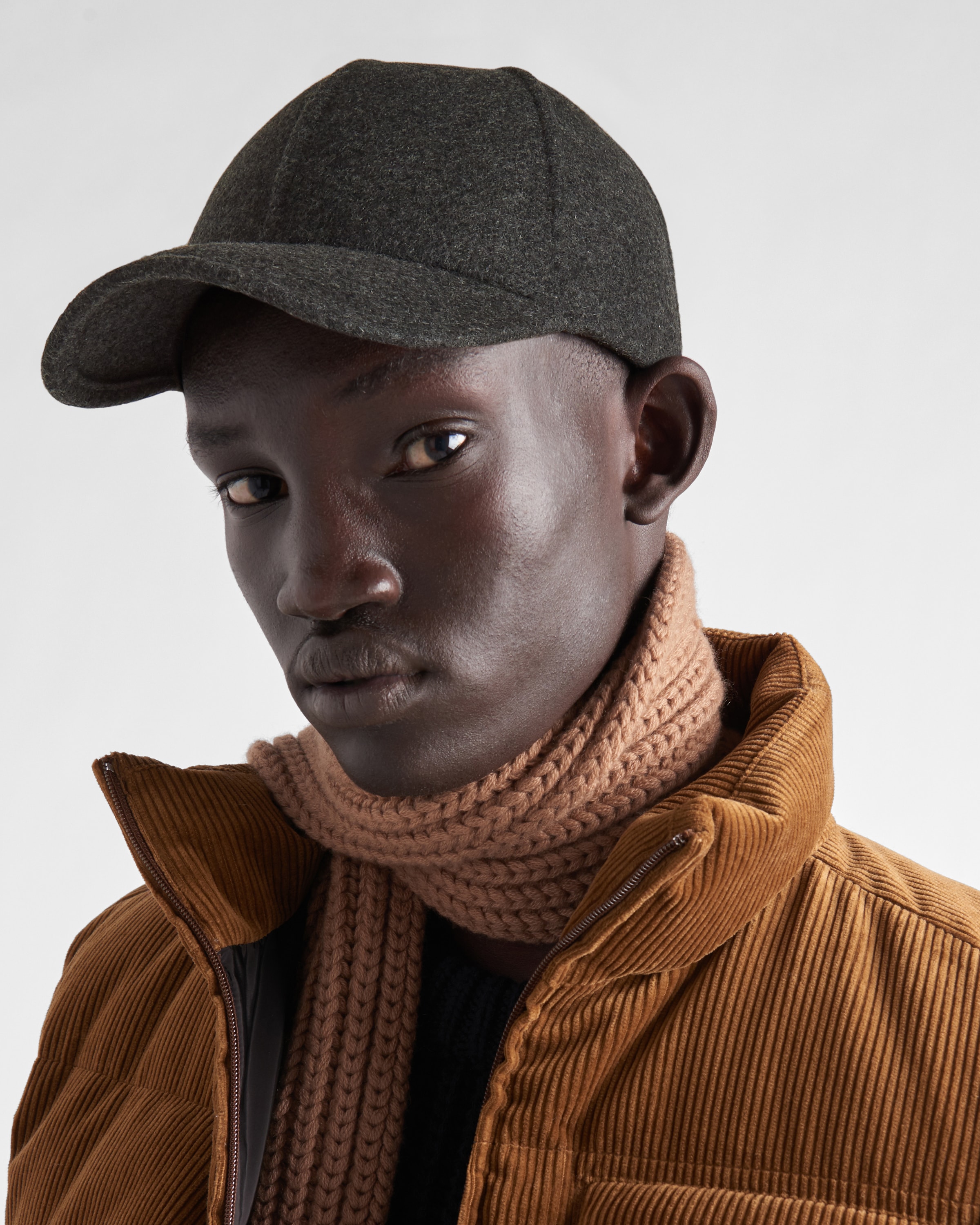 アンスラサイトグレー フェルト ベースボールキャップ | PRADA