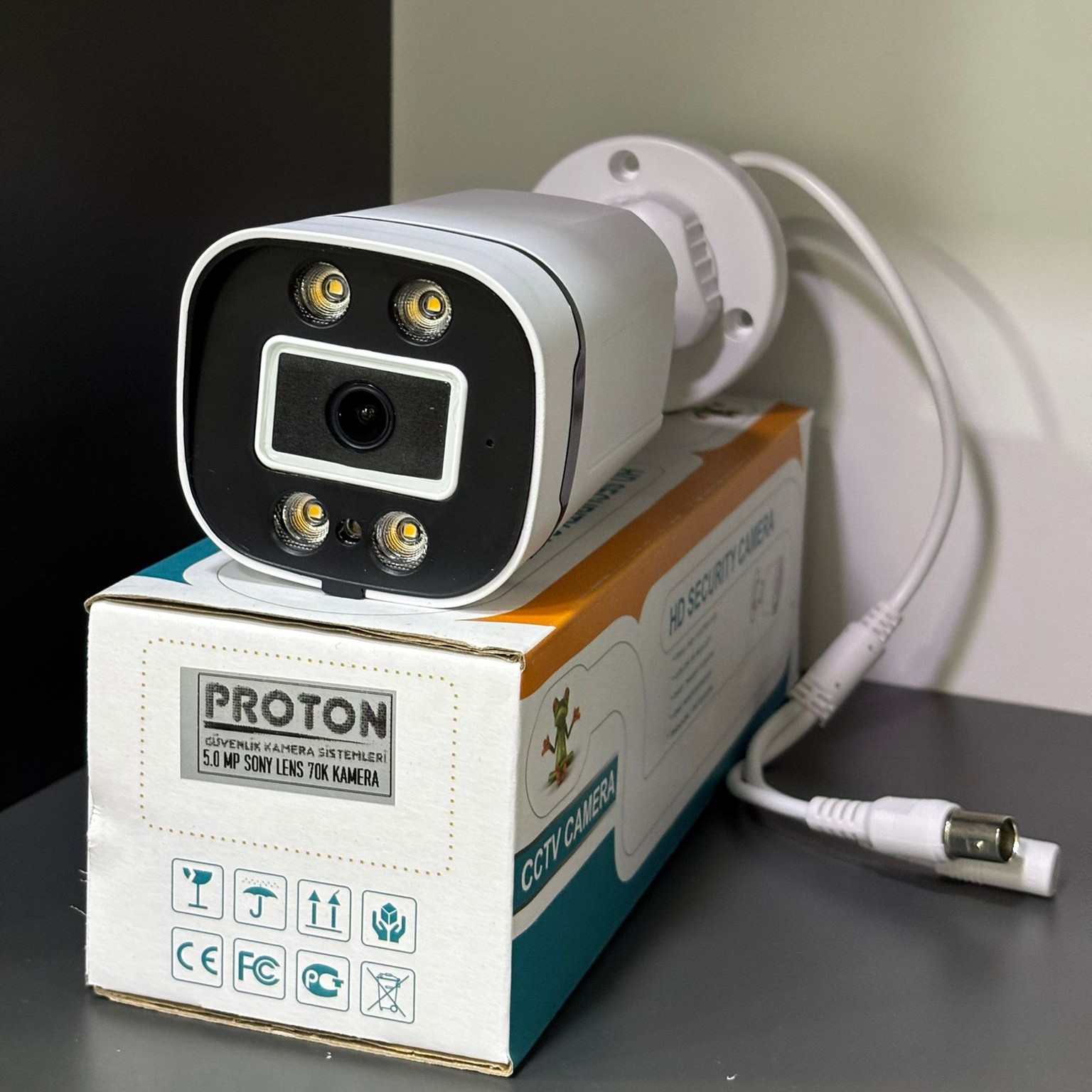 Renkli Gece Görüşlü 5MP Full HD 8 Kameralı Güvenlik Kamera Seti