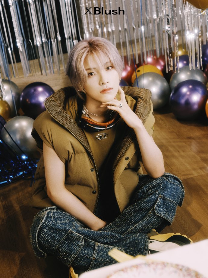 中国雑誌 XBlush VIOLET 『XBlush Magazine 2024年A版（＆TEAM、A版