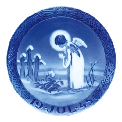 イヤープレート 1945年版 / 昭和20年|ロイヤル コペンハーゲン 公式