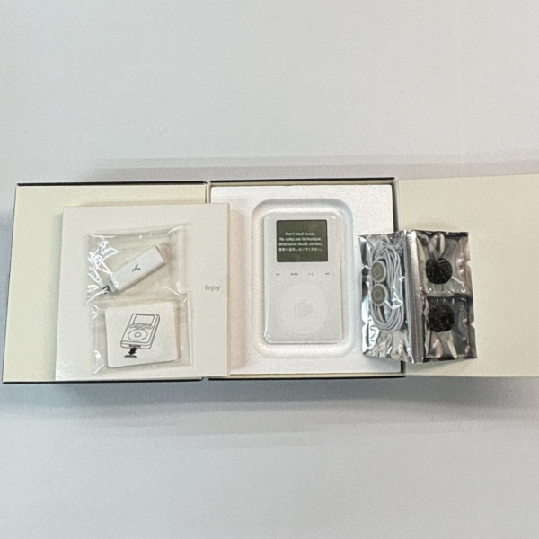 ZARD iPod未使用 スペシャルCD付き 美品 ZARD iPod未使用 スペシャルCD