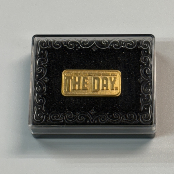 矢沢永吉 ピンバッジ 2002 THE DAY SS席限定グッズ | 音楽資料専門店