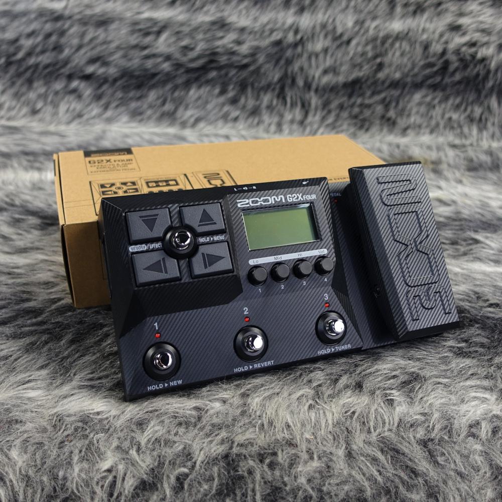 ZOOM g2x four (大幅値下げ） ZOOM G2X FOUR ギター用マルチエフェクター＆アンプエミュレーター