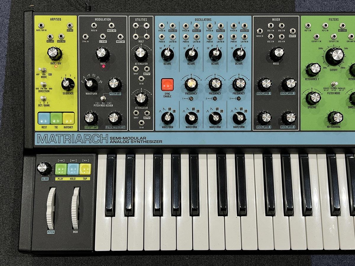 Moog Matriarch アナログシンセサイザー(専用ソフトケース付き) Matriarch SR Series Case – moog