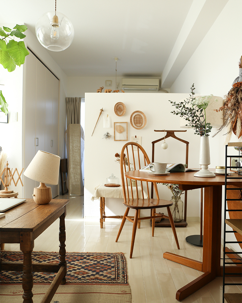 大好きな古いものに囲まれてナチュラルヴィンテージな暮らしをご紹介し