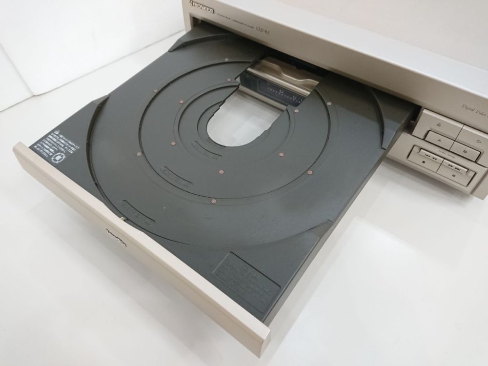 レコードとレーザーディスクの違いって何ですか？