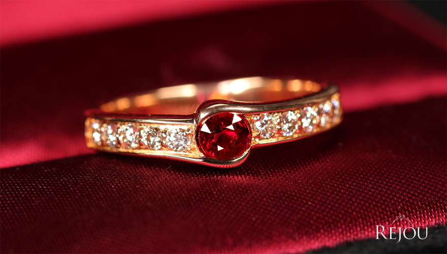 ミャンマー産（ビルマ産）非加熱ピジョンブラッドルビー 約0.34ct