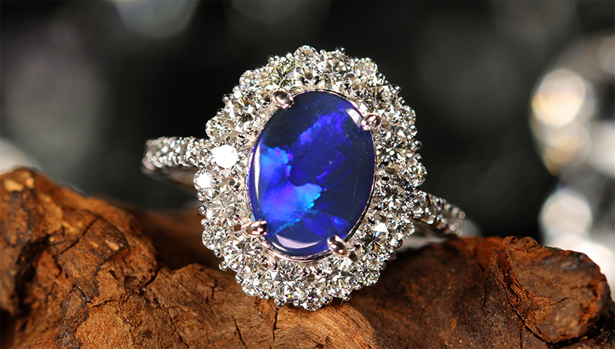 新着＞オーストラリアライトニングリッジ産ブラックオパール 約2ct