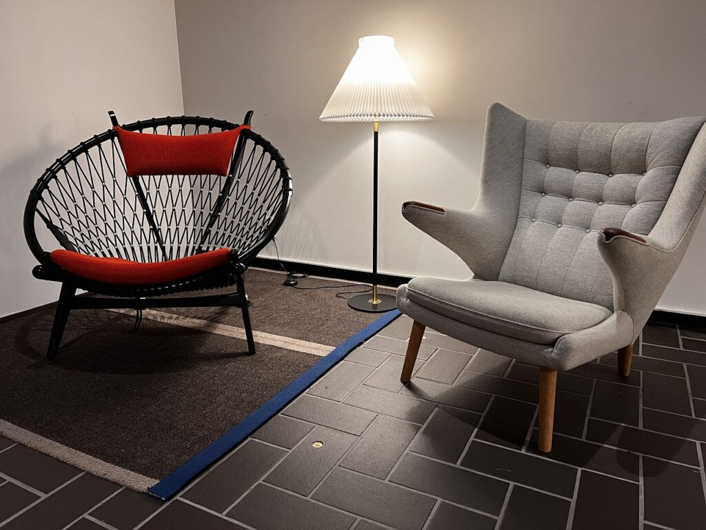 フィン・ユールとデンマークの椅子展（東京都美術館） | DANSK MOBEL