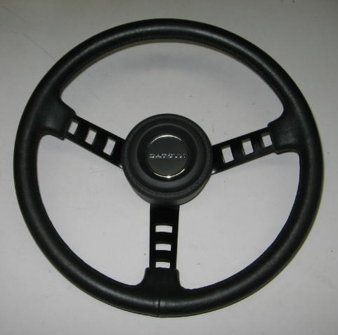 ダットサン コンペハンドル レプリカ 純正ホーンパットとセット価格