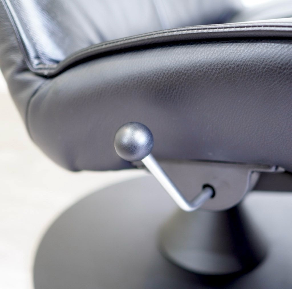 モディ / MODI リクライニングチェア 本革張り ノルウェー 北欧 黒