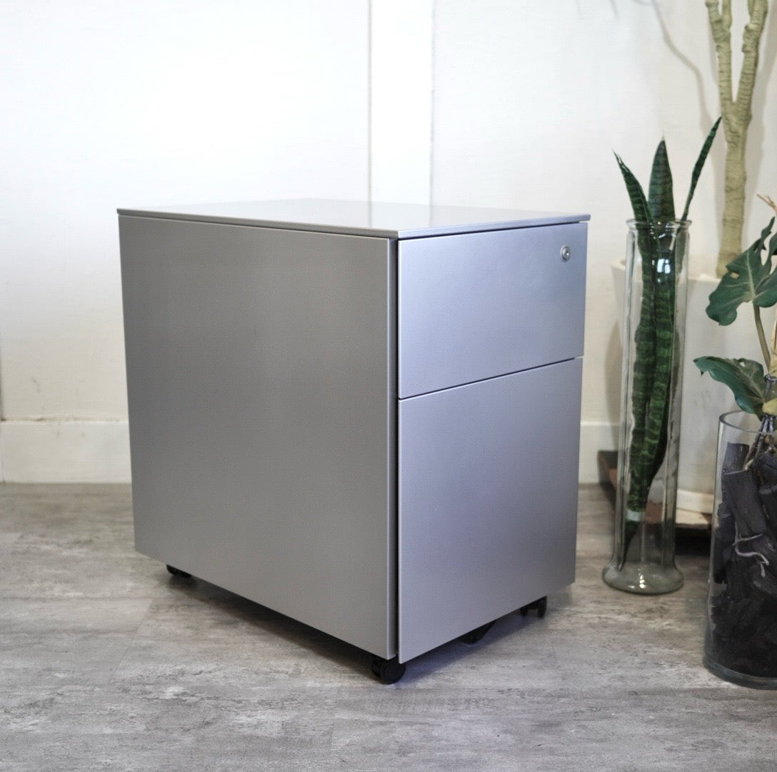 カッシーナイクスシー / Cassina ixc. AF ドロアー デスクワゴン