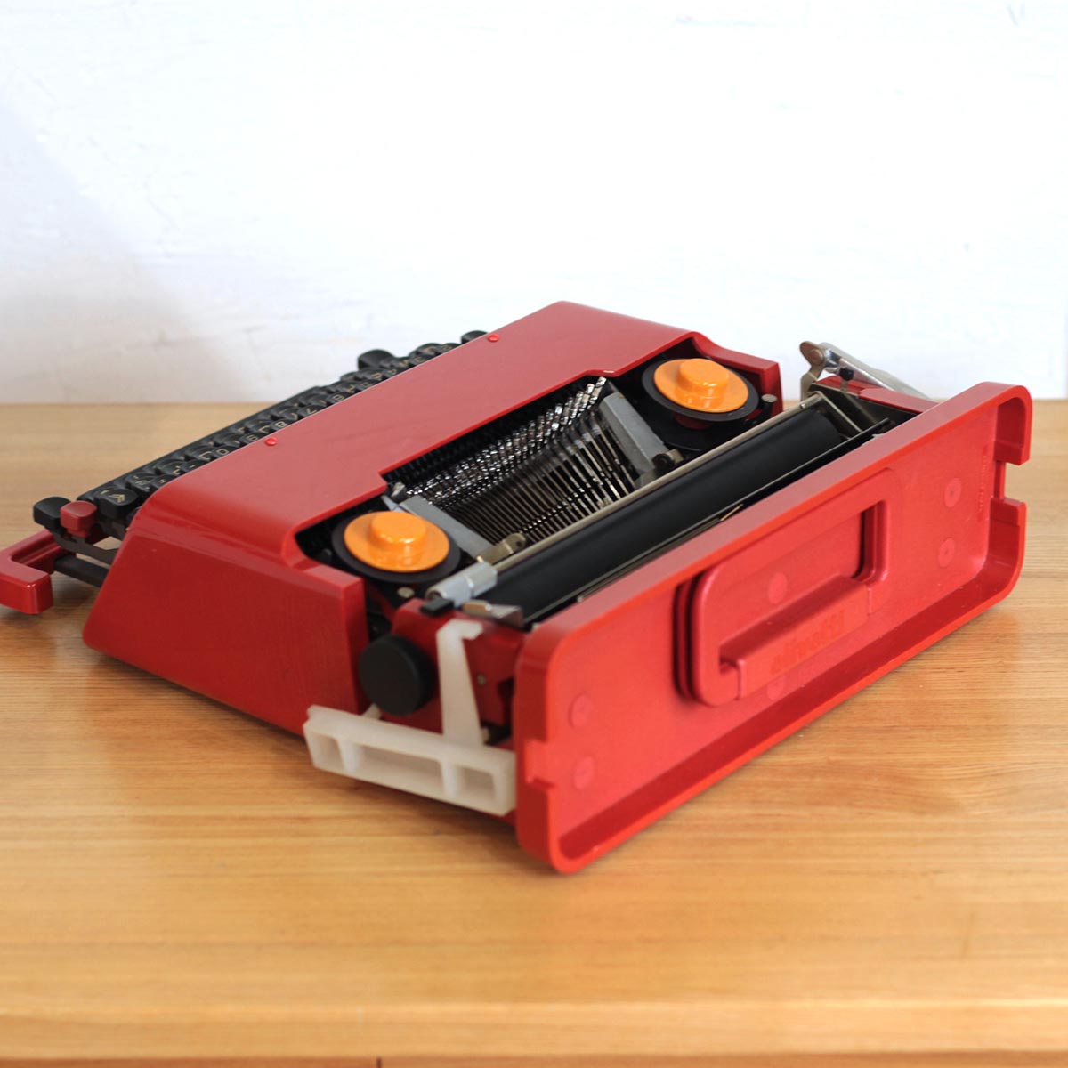 オリベッティ / olivetti バレンタイン タイプライター レトロ