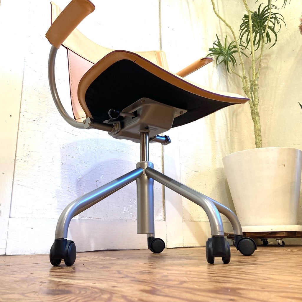 カリモク デスクチェア パーソナルチェア 本革 XT4310 キャスター 展示