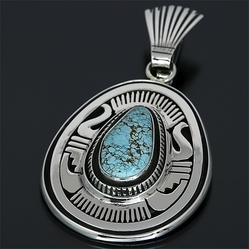 ナバホ族 Leonard Nez ナンバーエイト ケトー オーバーレイ ペンダント