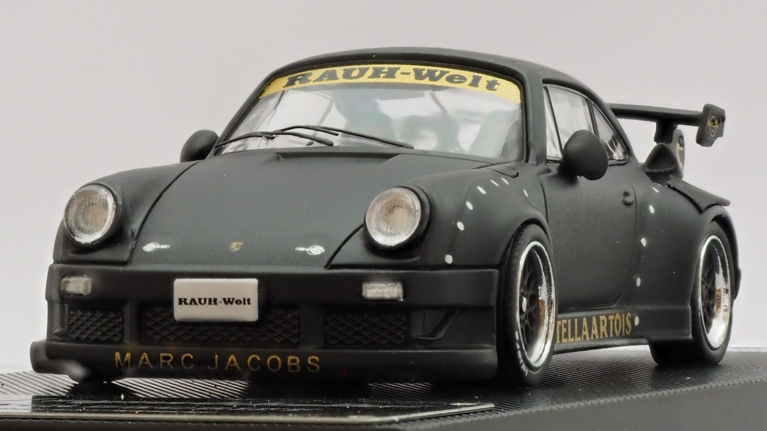 ModelCollect 1/64 RWB 930 Black | riscascape.net