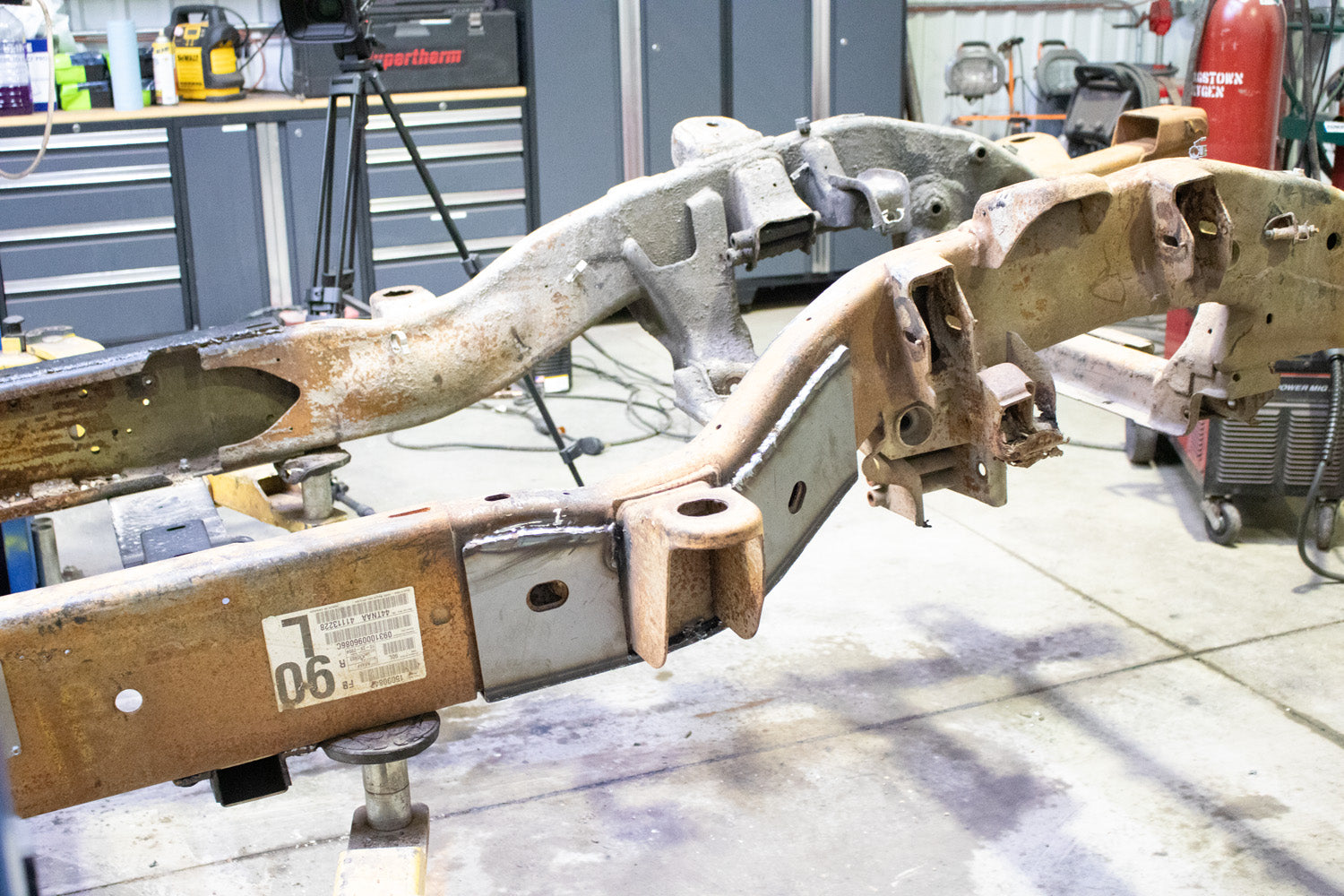 Rust Buster Front Frame Repair Kit For 2001-2010 GM HD Pickups RB7806