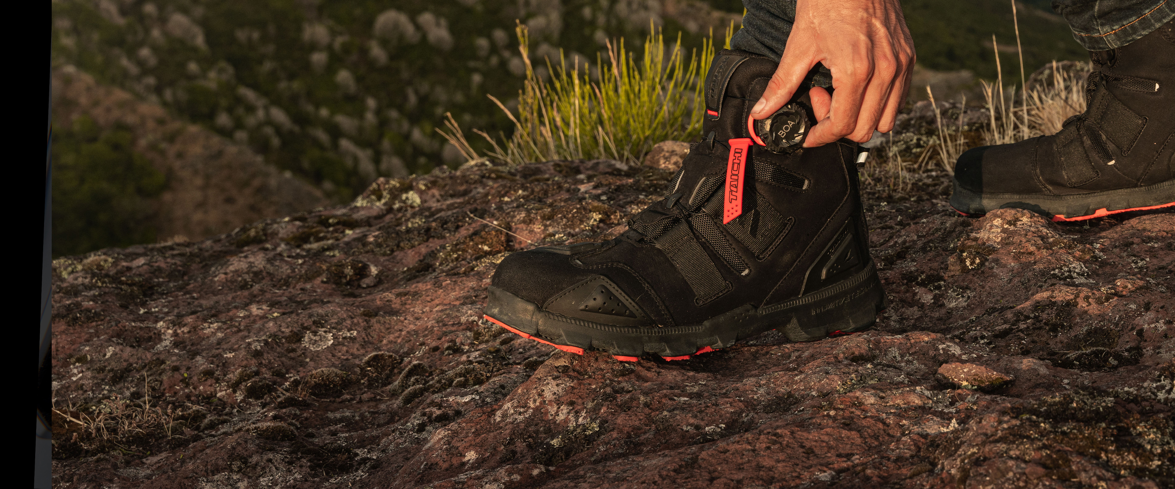 防水ライディングシューズRSS010 / RSS011 | タイチ公式サイト（RS